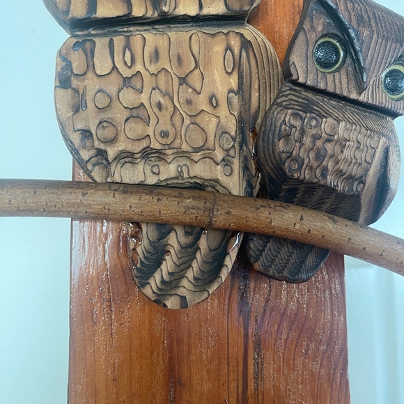 Vintage Mid Century MCM Wooden Pair of Owls Yellow Eyes on Stick Wall Decor - Picture 3 of 4